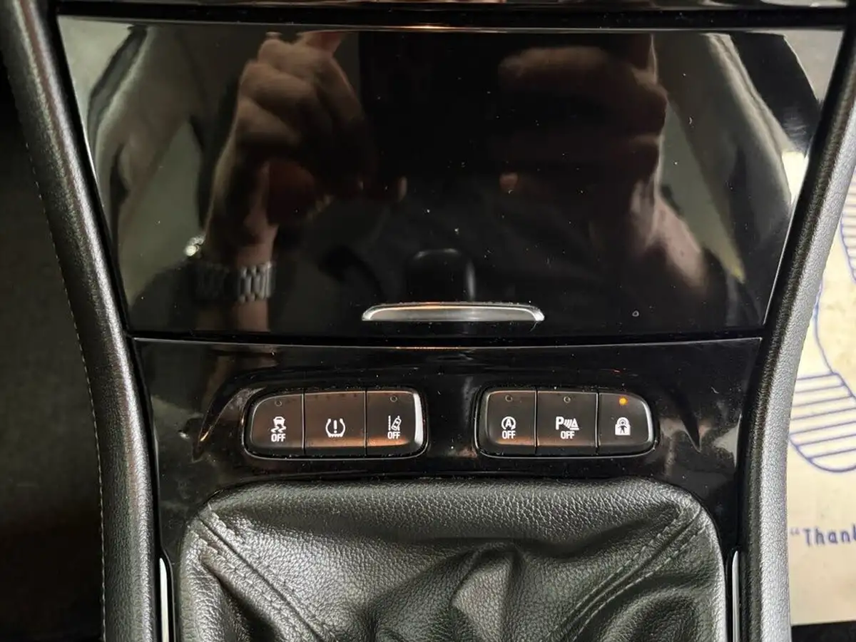2020-vauxhall-grandland-x-12-se-premium-big-39