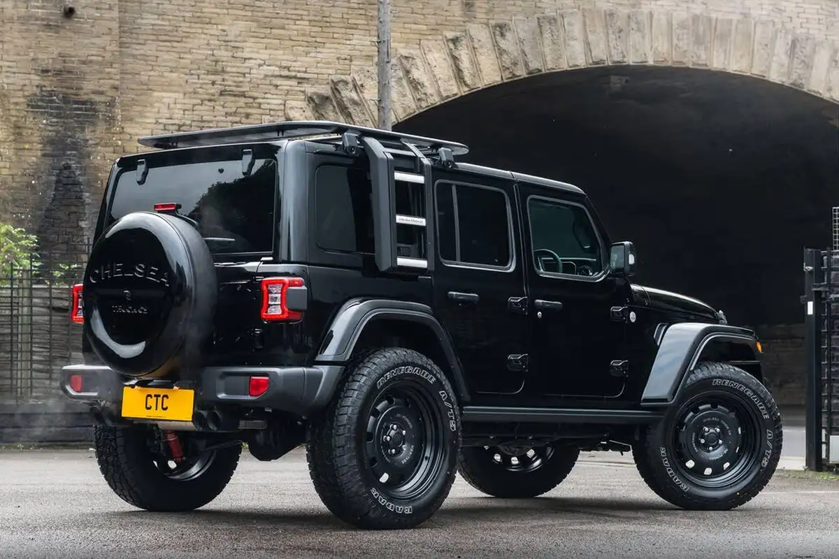 2025-jeep-wrangler-20-gme-sahara-big-4
