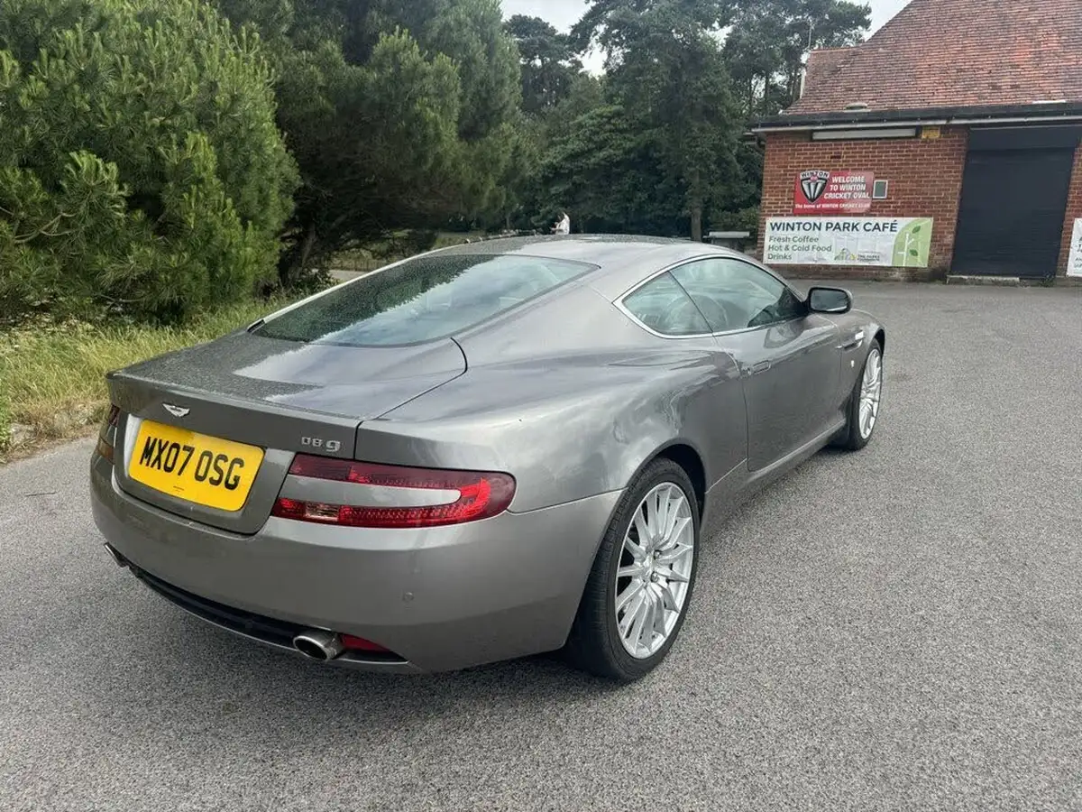 2007-aston-martin-db9-59-big-3