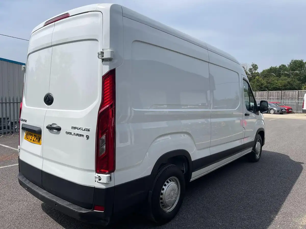 2023-maxus-deliver-9-big-21