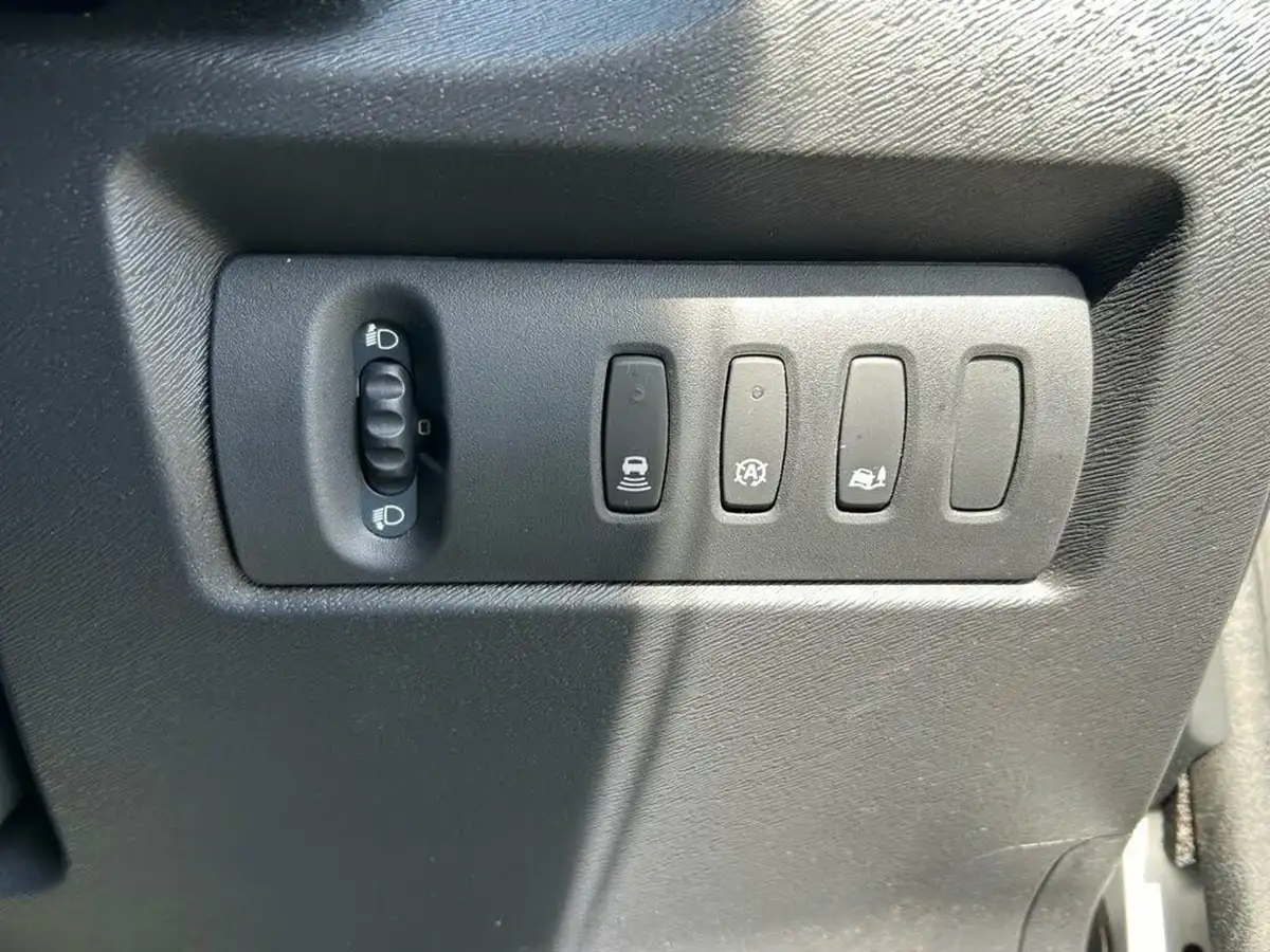 2020-nissan-nv250-15dci-acenta-l1-80bhp-big-40