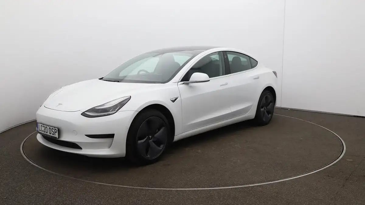 2020-tesla-model-3-e-standard-plus-big-69