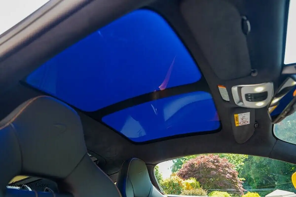 2020-mclaren-570gt-38-big-41