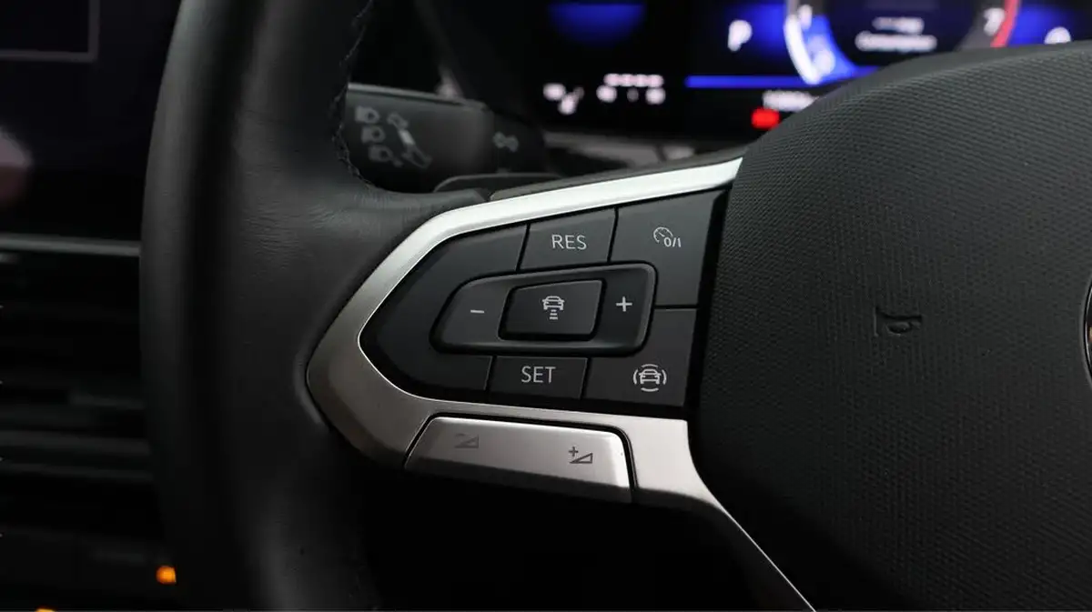2023-volkswagen-t-cross-10-tsi-black-edition-110ps-dsg-big-22