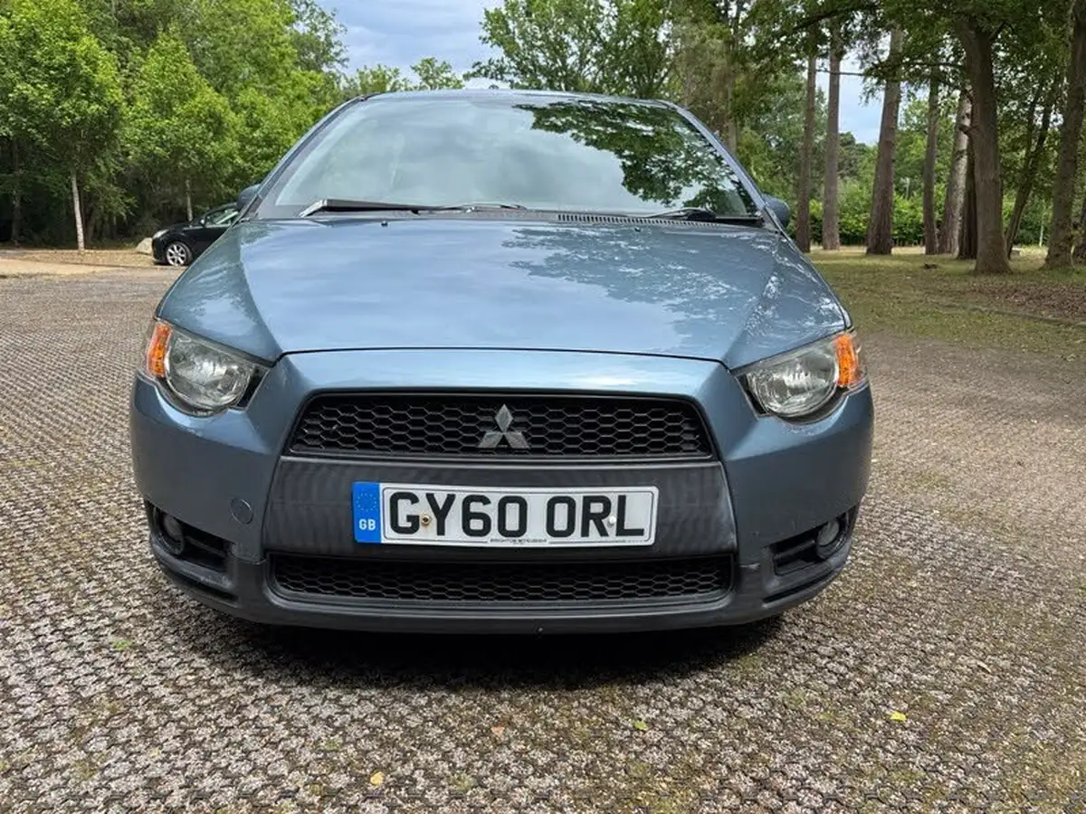 2011-mitsubishi-colt-13-cz2-5d-amt-big-10