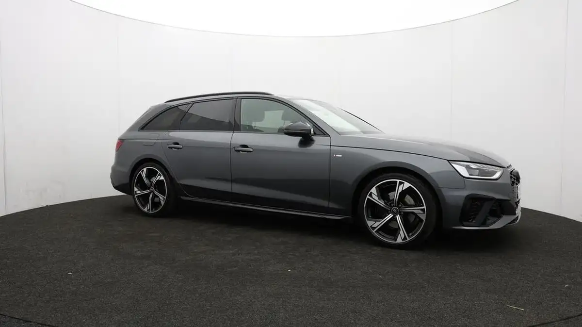 2023-audi-a4-avant-20-35-tdi-black-edition-big-37
