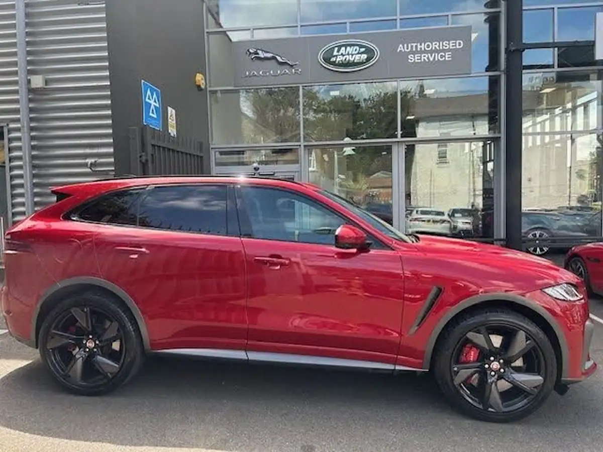 2022-jaguar-f-pace-50-v8-p550-svr-big-9