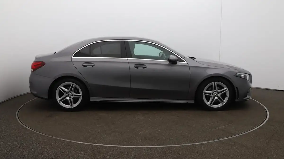 2020-mercedes-benz-a-class-13-a200-amg-line-saloon-4d-7g-dct-big-40