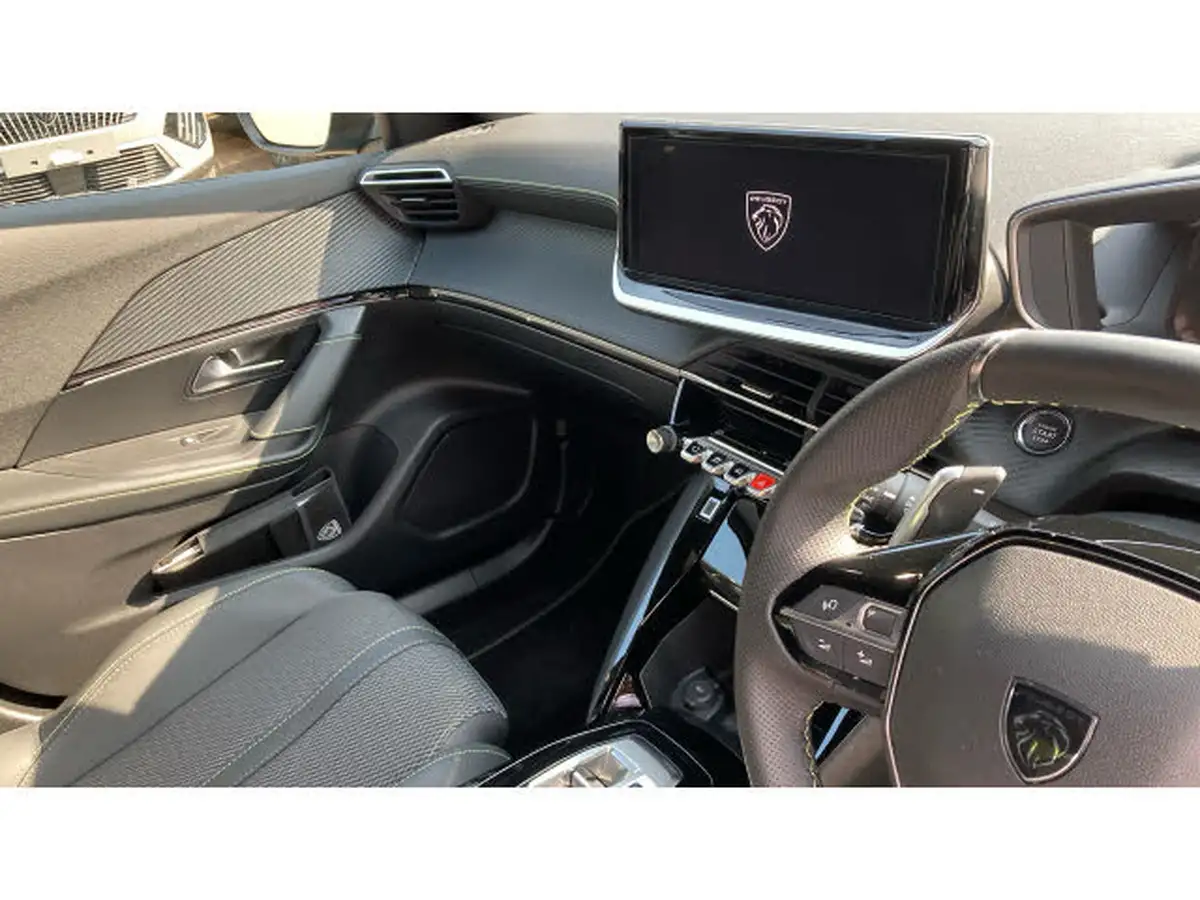 2024-peugeot-2008-suv-12-puretech-gt-130ps-eat8-big-13