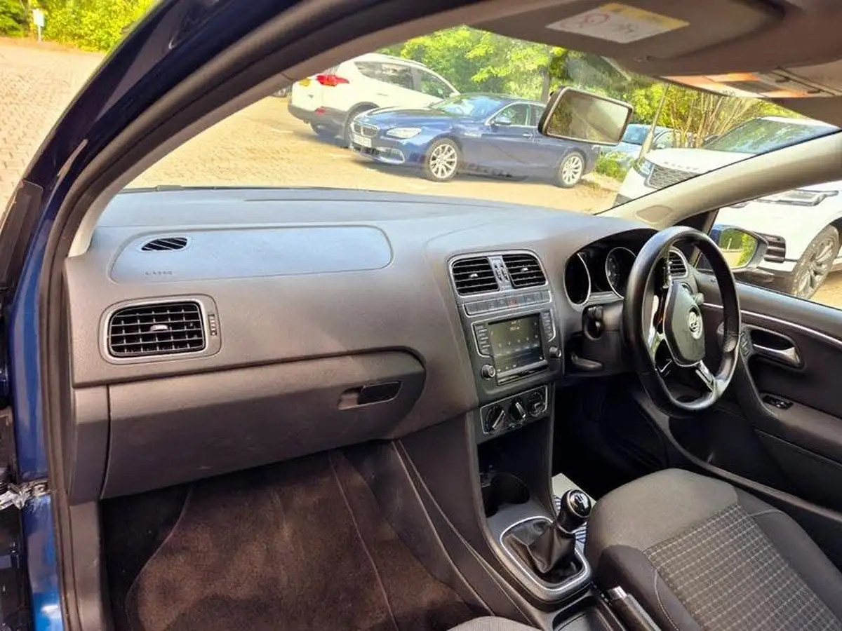 2016-volkswagen-polo-12-tsi-match-3d-big-15