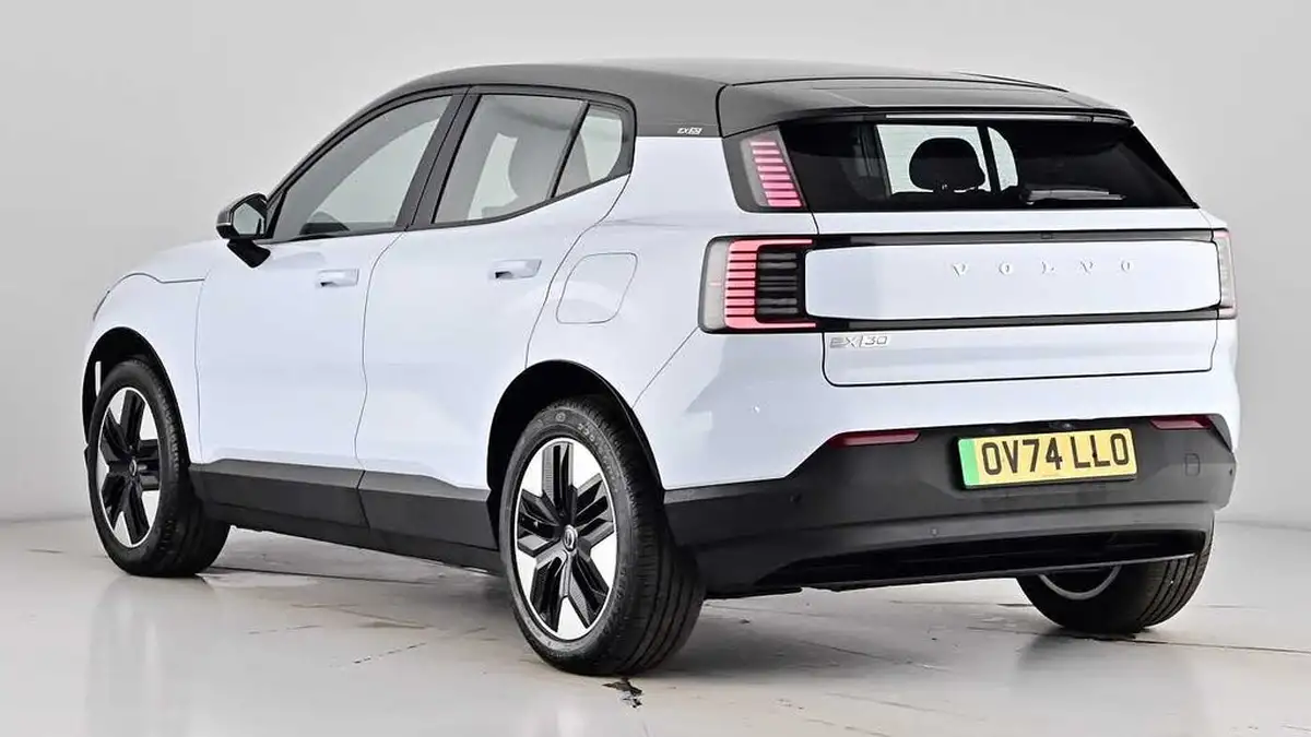 2024-volvo-ex30-e-single-motor-plus-big-1