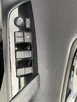 2019-toyota-prius-small-39