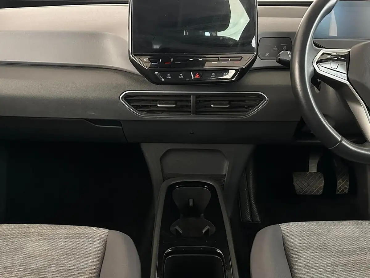 2021-volkswagen-id3-e-life-204ps-58kwh-pro-performance-big-13