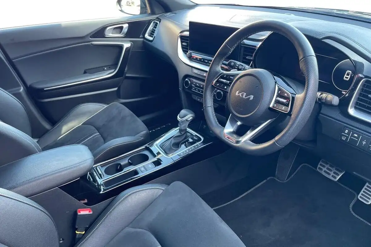 2024-kia-pro-ceed-15-t-gdi-gt-line-s-138bhp-big-7