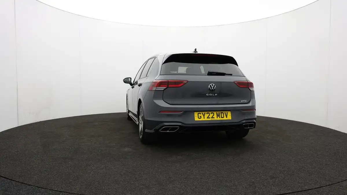 2022-volkswagen-golf-15-etsi-r-line-150ps-hatchback-big-33