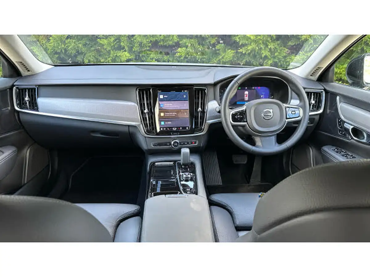 2024-volvo-v90-big-19