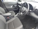 2021-toyota-yaris-15-vvt-i-design-panoramic-roof-small-11