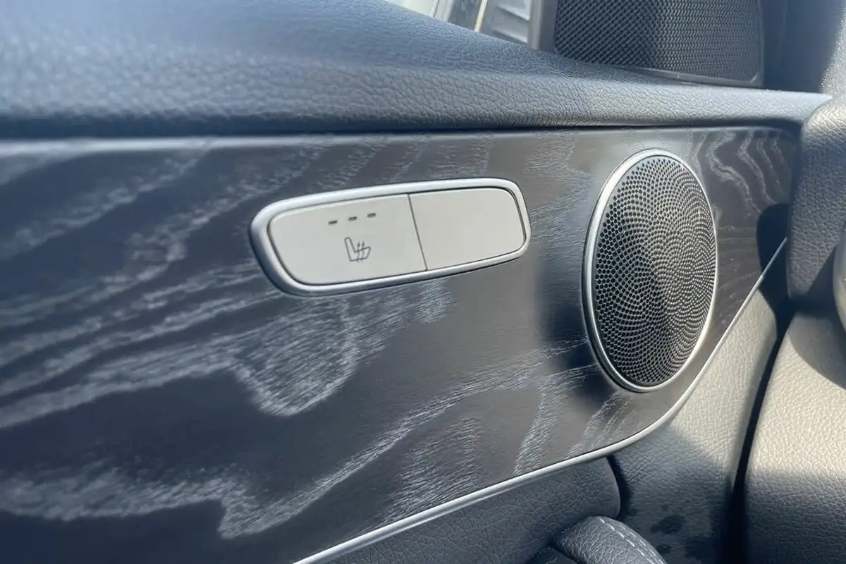 2020-mercedes-benz-c-class-20d-c300d-amg-line-edition-244ps-premium-saloon-4d-big-43