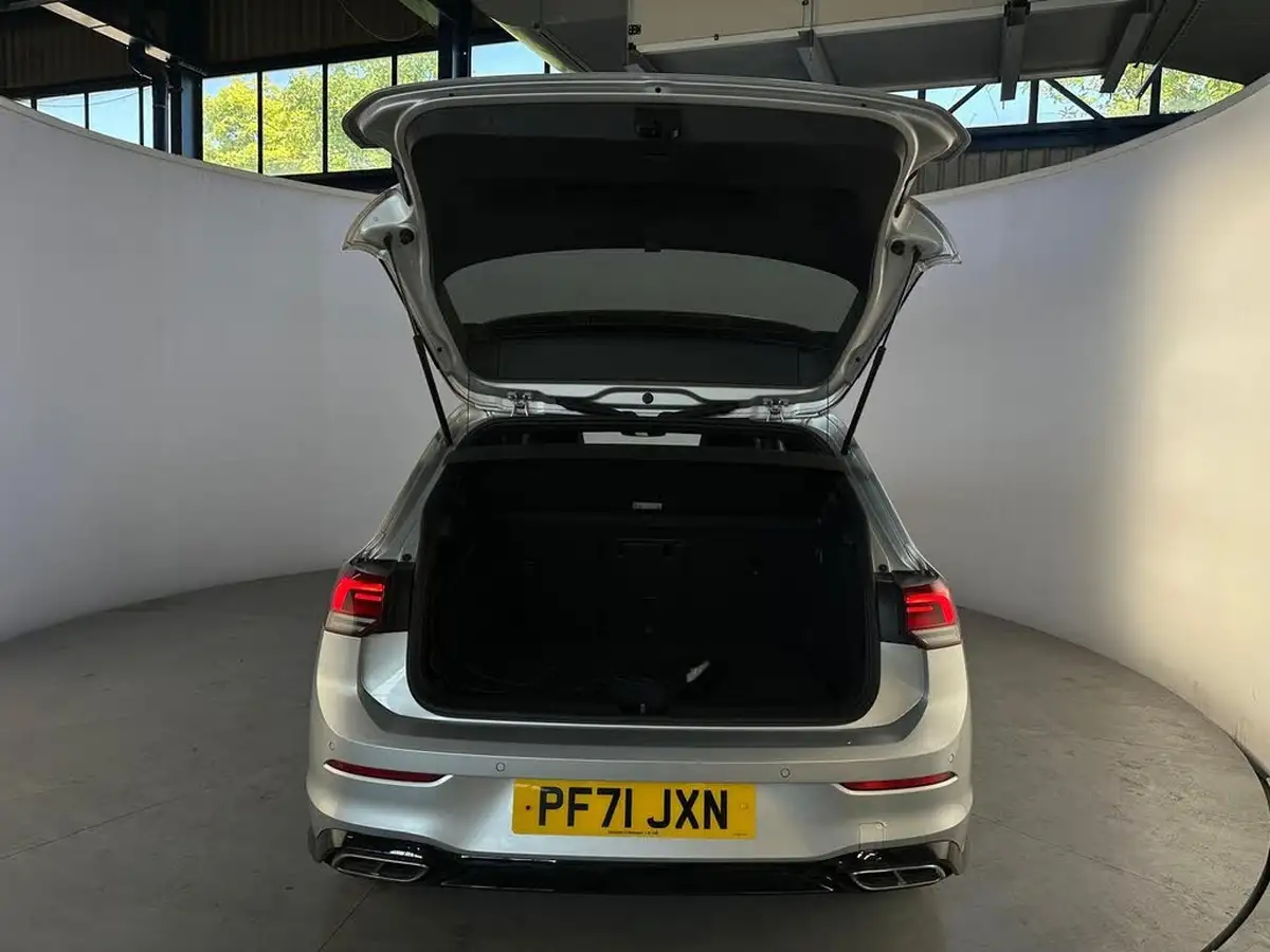 2022-volkswagen-golf-15-tsi-r-line-150ps-hatchback-big-30