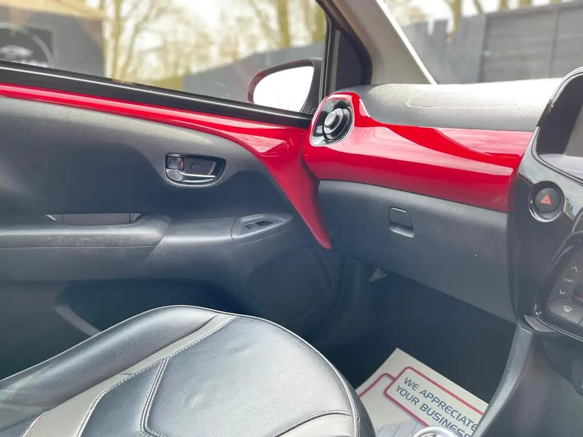 2018-toyota-aygo-10-vvt-i-x-clusiv3-71bhp-big-25