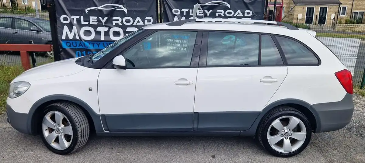 2013-skoda-fabia-16td-scout-big-27
