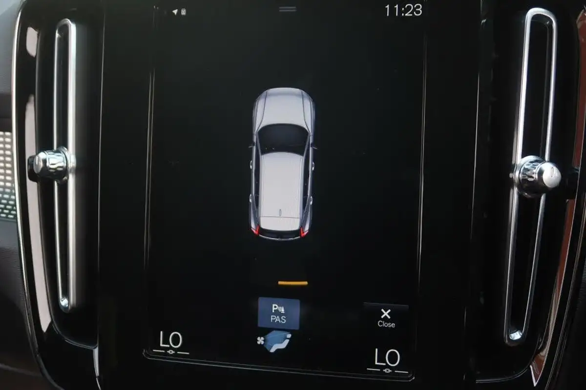 2021-volvo-xc40-15-t3-r-design-161bhp-auto-big-10