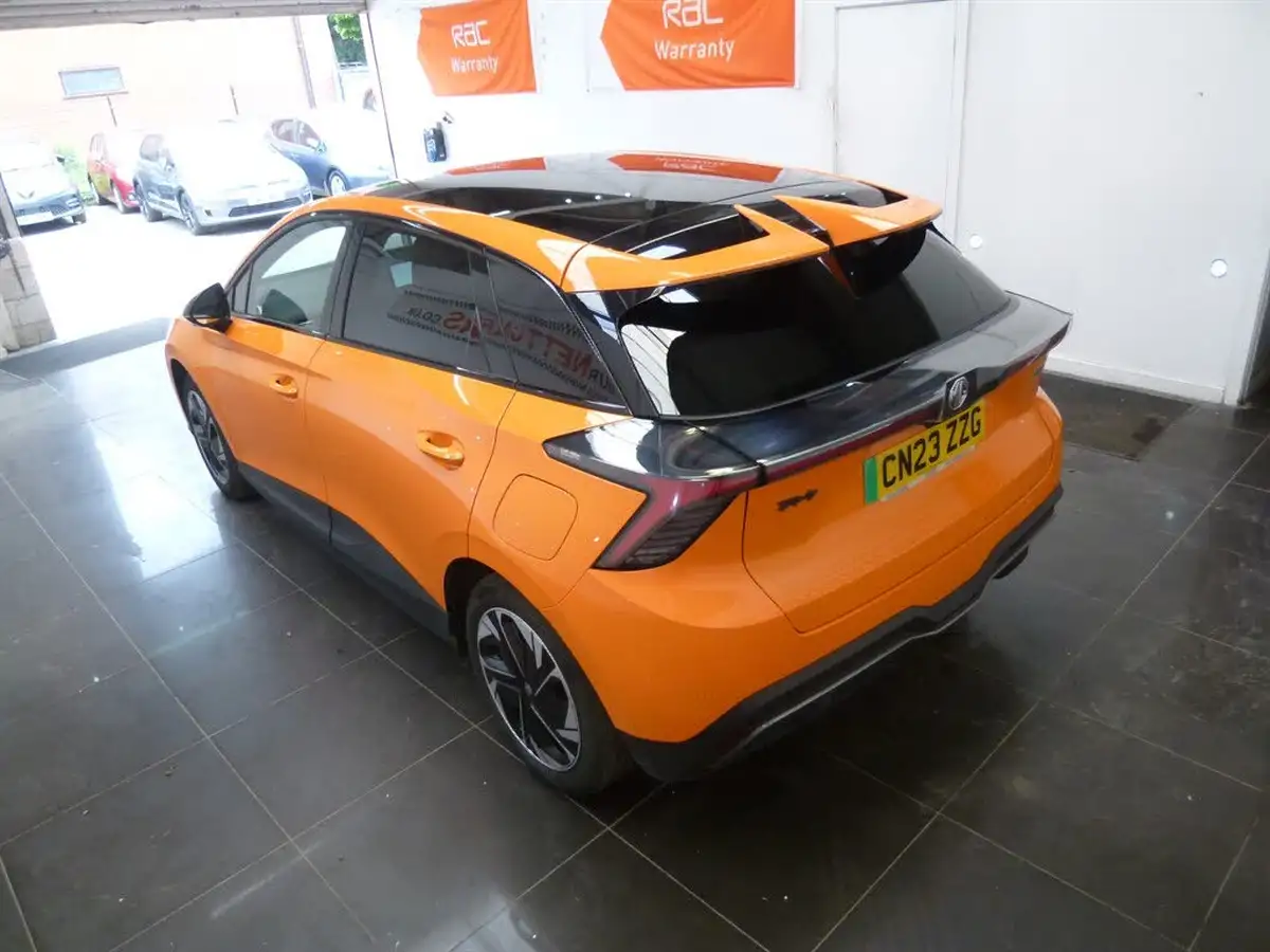 2023-mg-mg4-e-trophy-ev-203ps-long-big-23