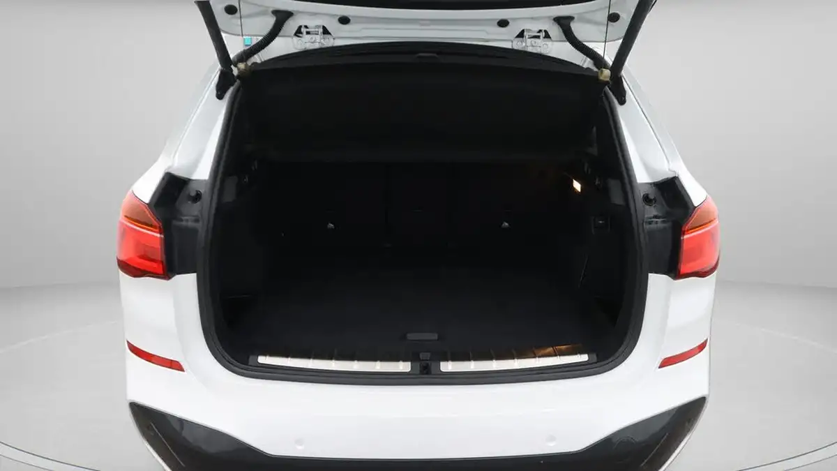 2019-bmw-x1-20-sdrive20i-m-sport-big-17