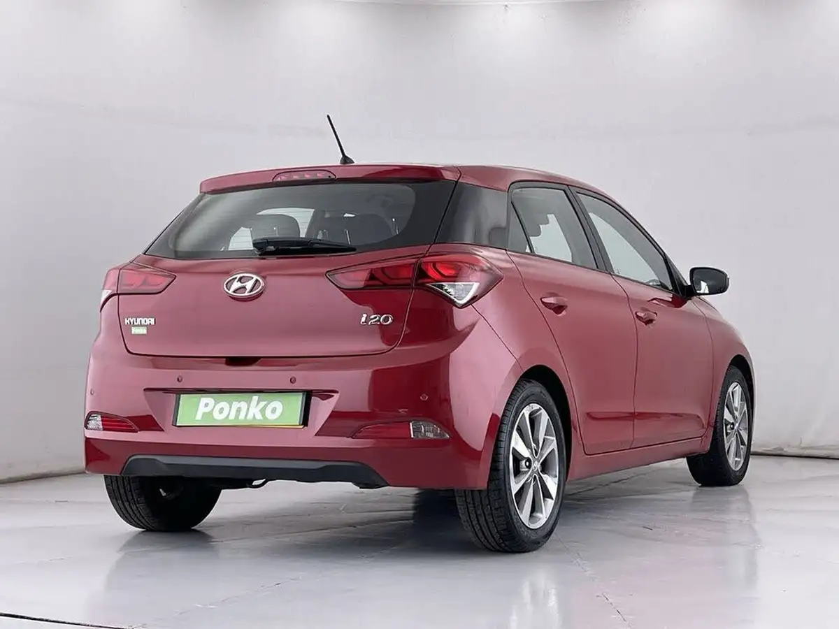 2015-hyundai-i20-12-se-hatchback-5d-big-4