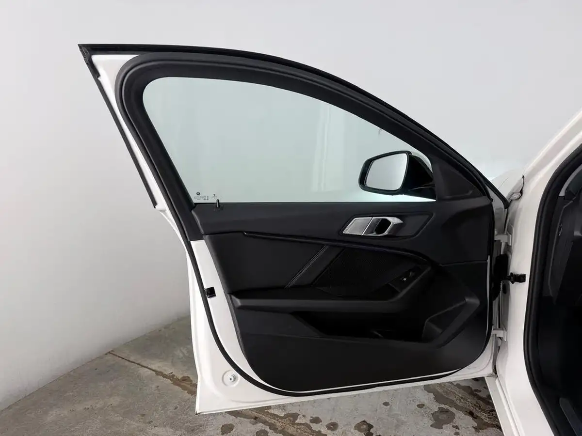 2019-bmw-1-series-15-118i-sport-138bhp-5d-big-27