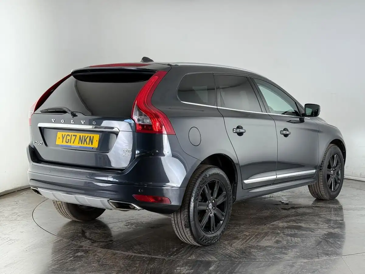 2017-volvo-xc60-24td-d5-se-lux-big-3