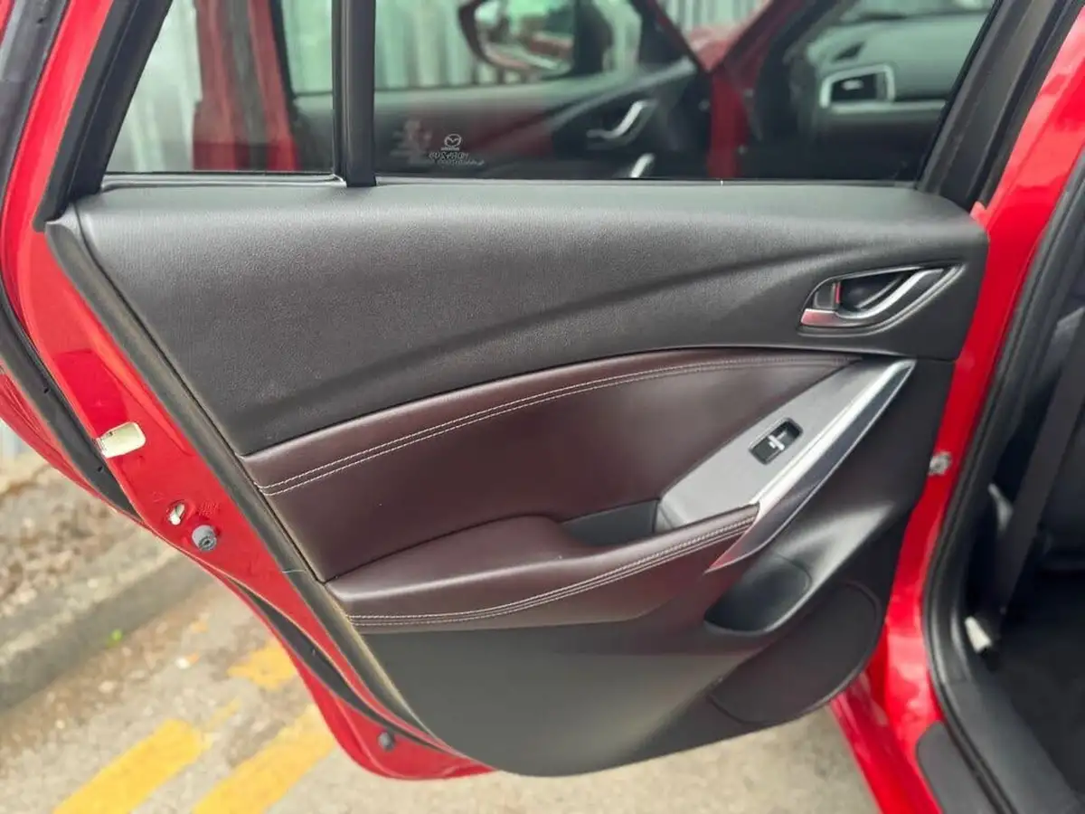 2015-mazda-mazda6-22td-sport-nav-175ps-tourer-5d-big-30