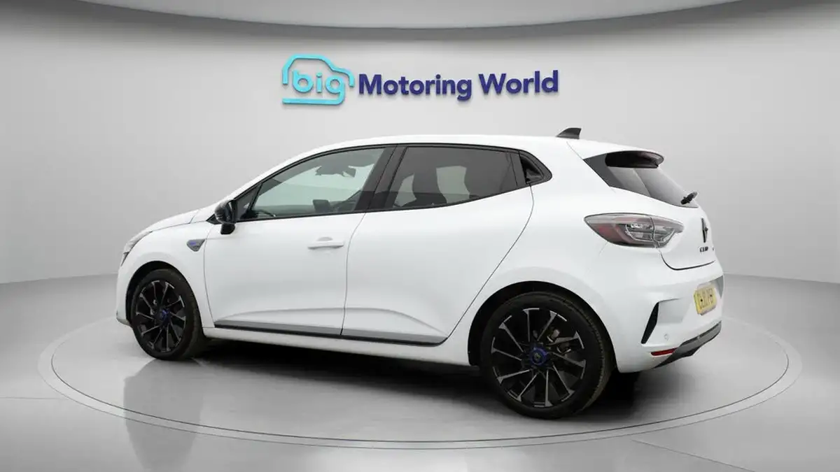 2024-renault-clio-16-esprit-alpine-big-5