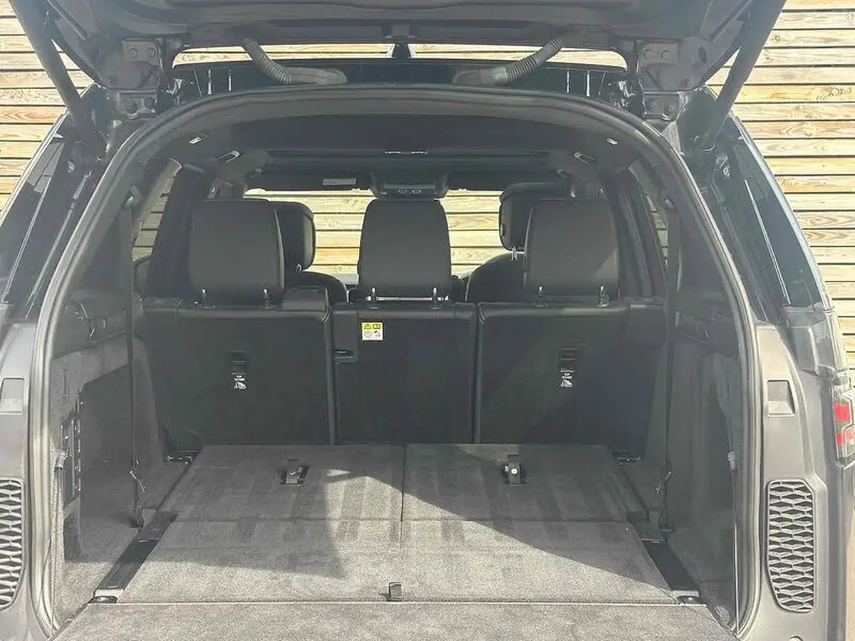 2023-land-rover-discovery-30-d300-dynamic-hse-big-28