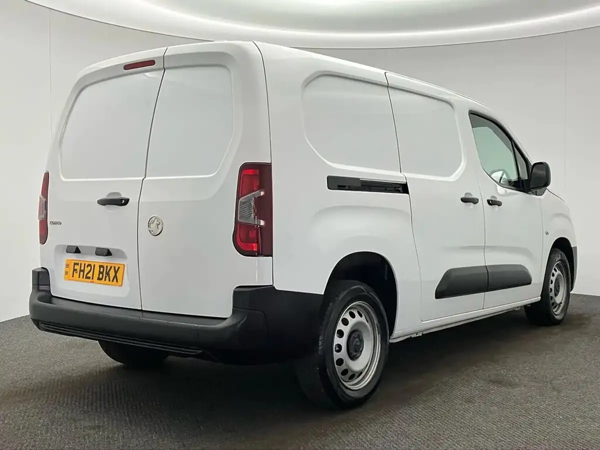 2021-vauxhall-combo-15cdti-edition-2300-100pseu6dt-l2h1-panel-big-44