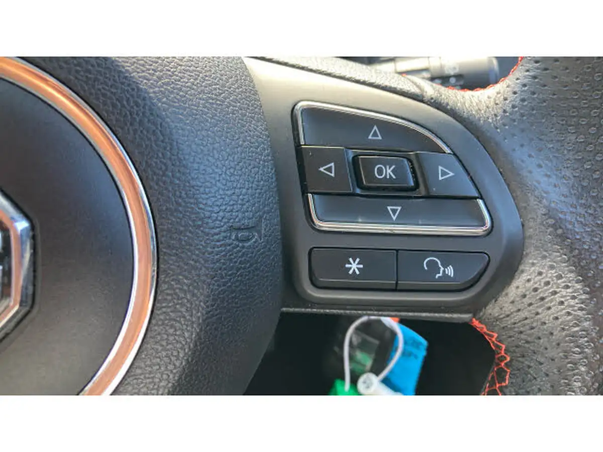 2021-mg-zs-suv-15-vti-tech-exclusive-big-26