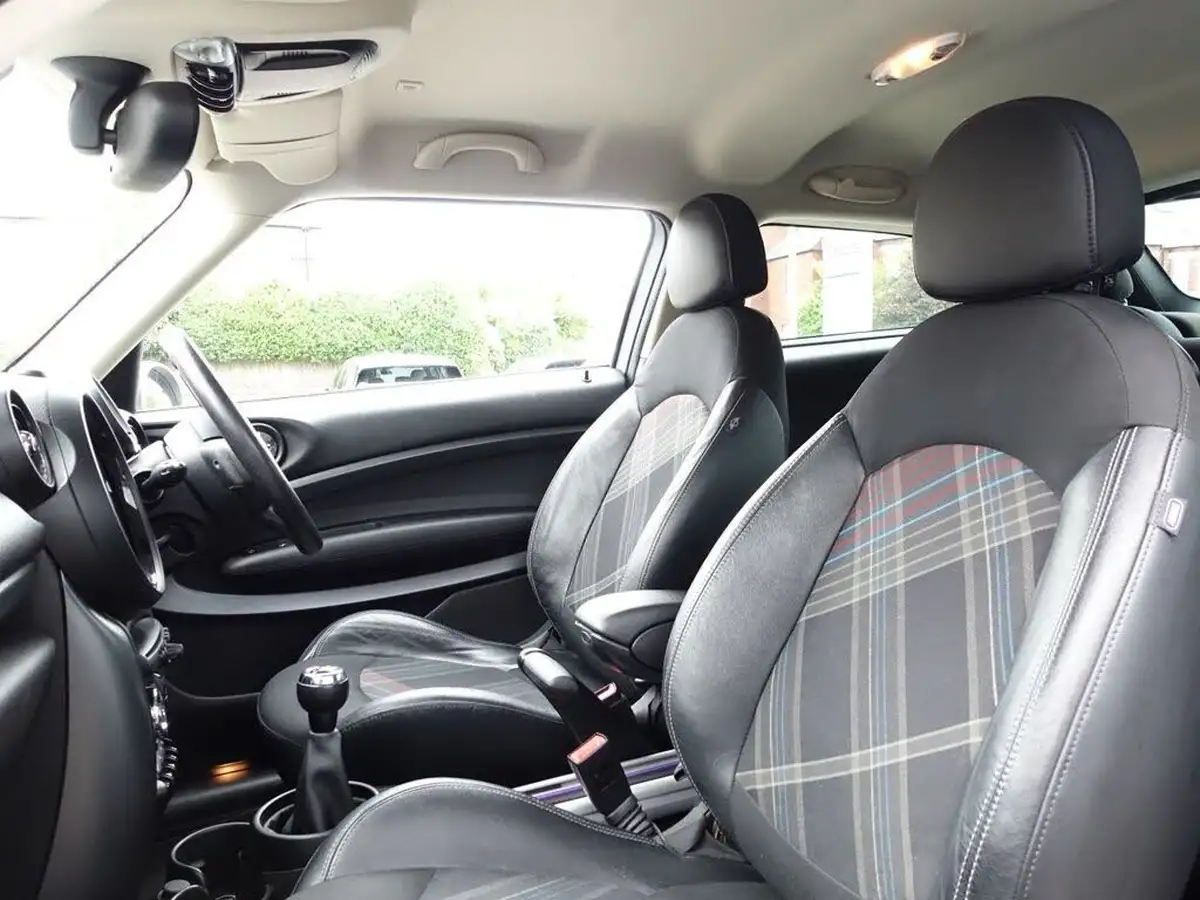 2015-mini-paceman-16-cooper-s-184bhp-chili-big-13