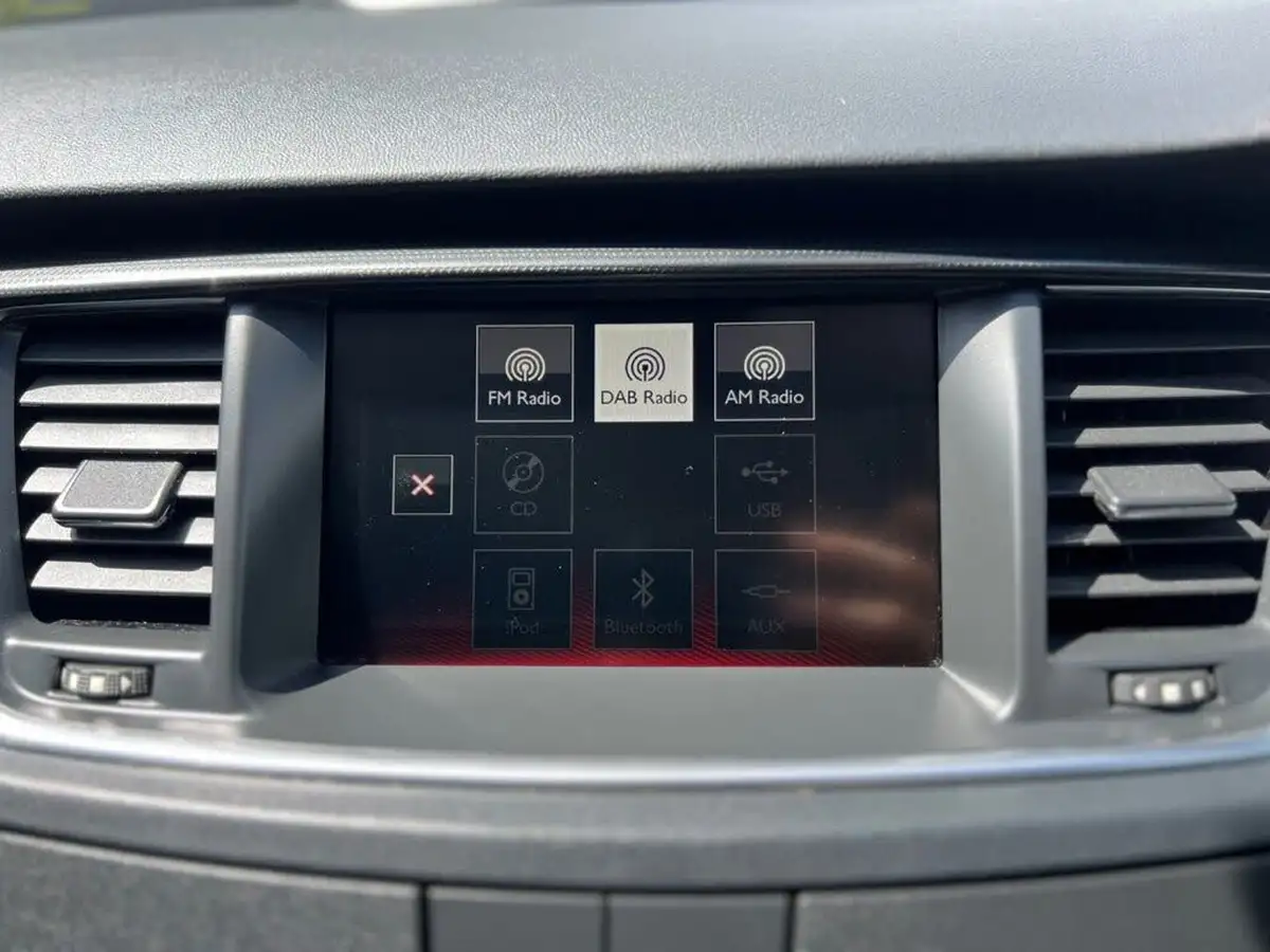 2016-peugeot-508-sw-20-bluehdi-gt-big-36