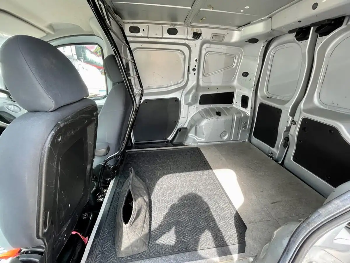 2014-citroen-nemo-13td-660-enterprise-special-edition-panel-big-3