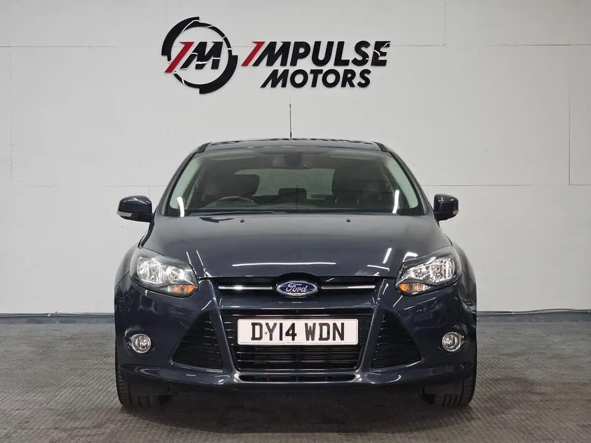 2014-ford-focus-10-titanium-navigator-scti-125ps-hatchback-big-2