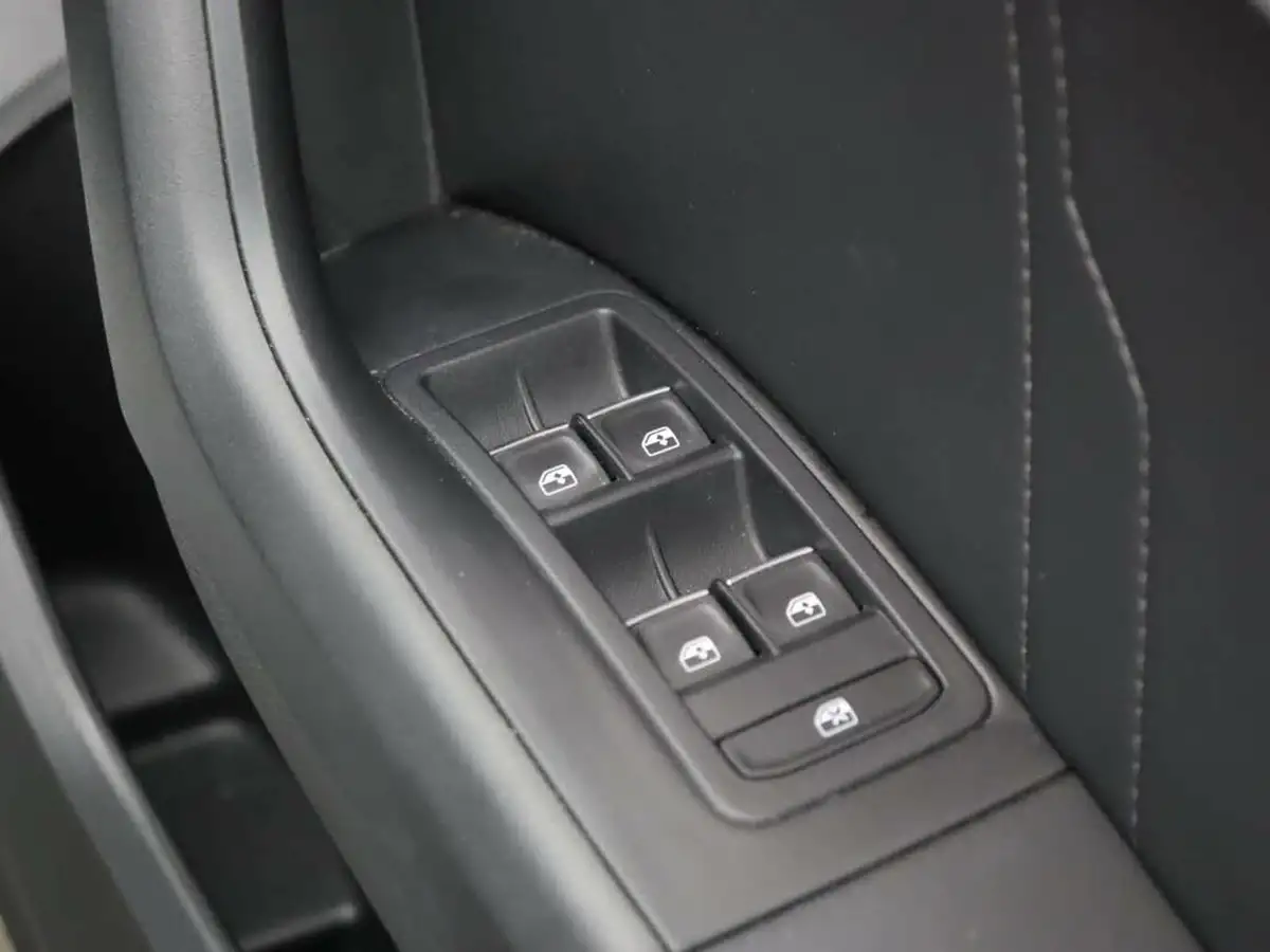 2024-seat-ateca-15-ecotsi-fr-big-27