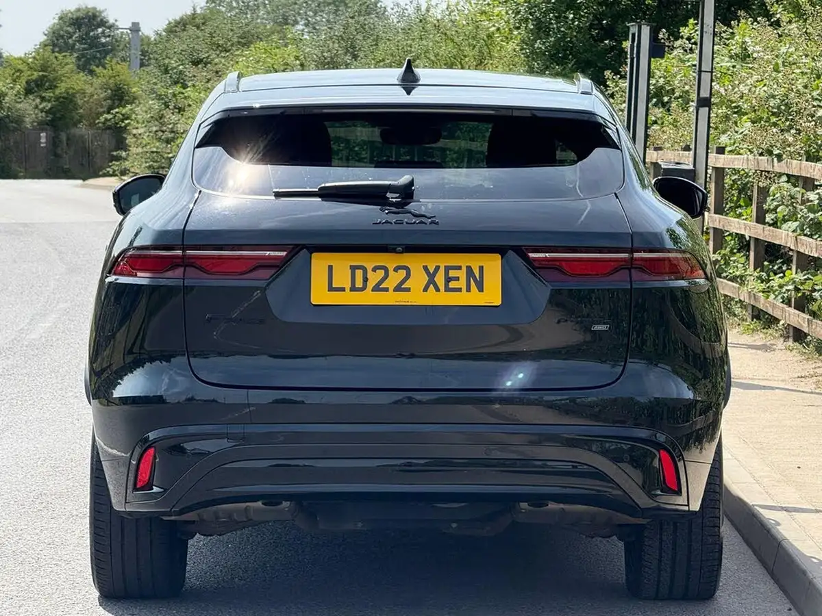 2022-jaguar-f-pace-20-p400e-r-dynamic-s-big-10