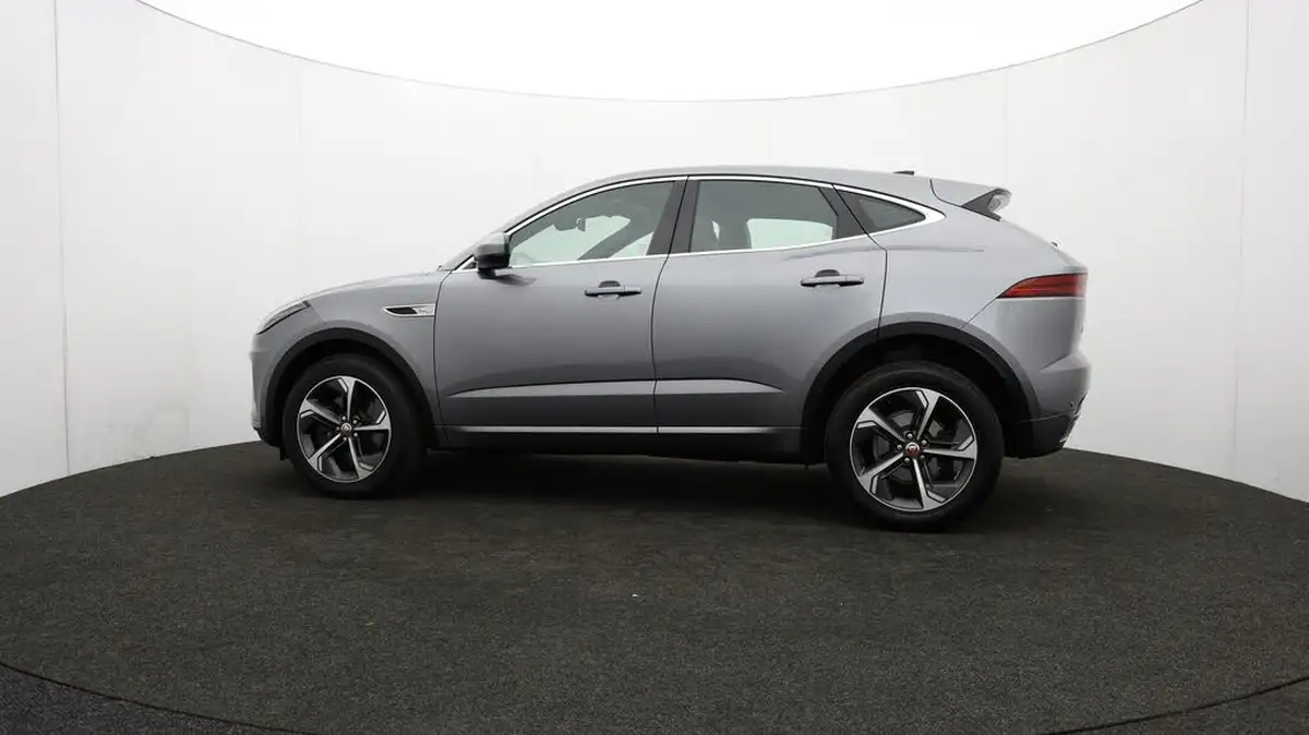 2021-jaguar-e-pace-20-d200-r-dynamic-se-big-75
