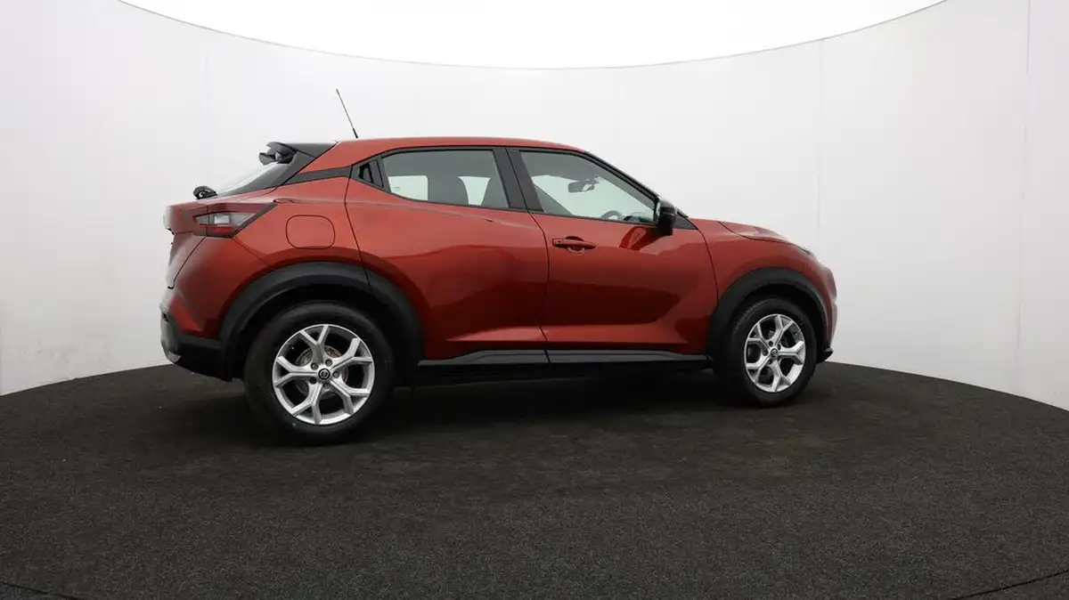 2020-nissan-juke-10-dig-t-acenta-117ps-dct-big-24