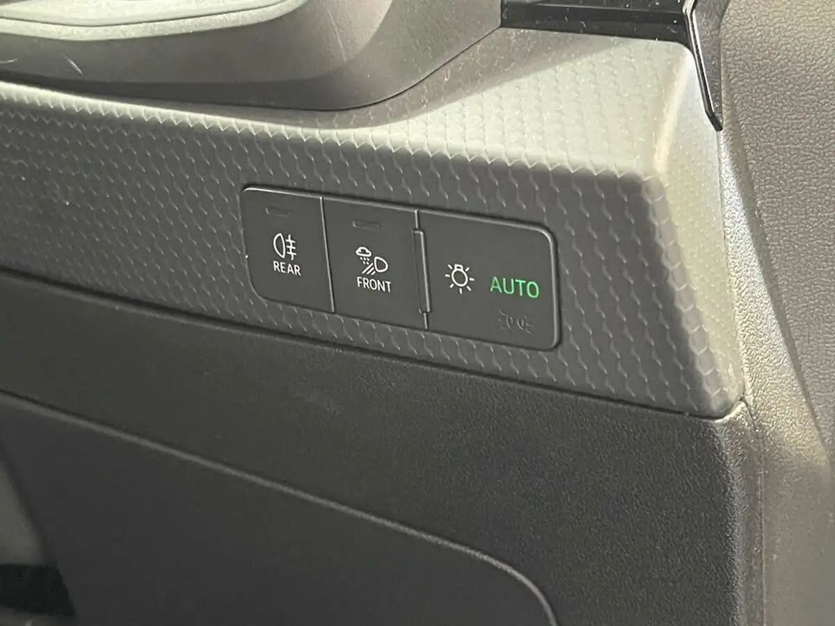 2021-audi-a1-10-25-tfsi-technik-big-24