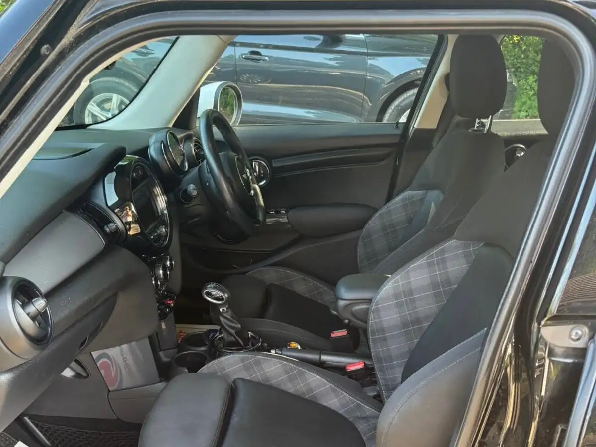 2016-mini-cooper-15-cooper-ss-hatchback-5d-auto-big-8