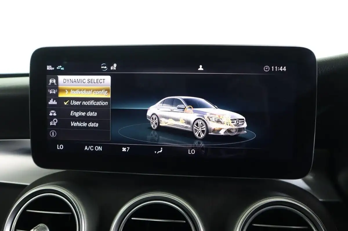 2021-mercedes-benz-c-class-20d-c220d-amg-line-edition-saloon-4d-big-40