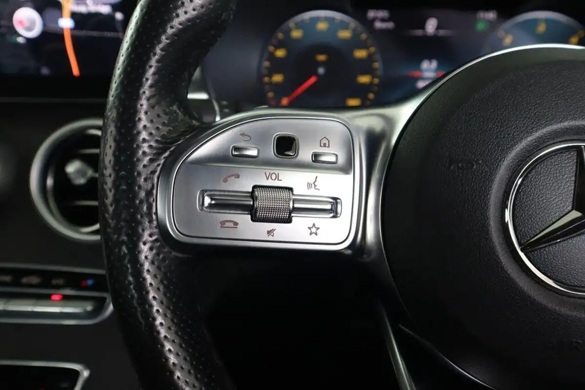 2021-mercedes-benz-c-class-20d-c220d-amg-line-edition-saloon-4d-big-16