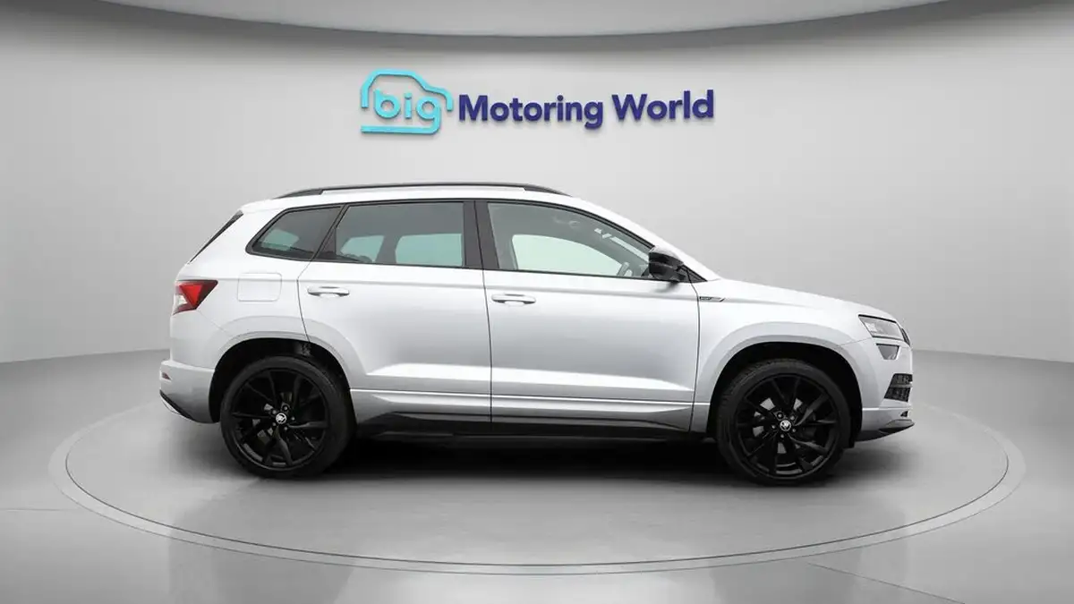 2019-skoda-karoq-20-tsi-sportline-big-8