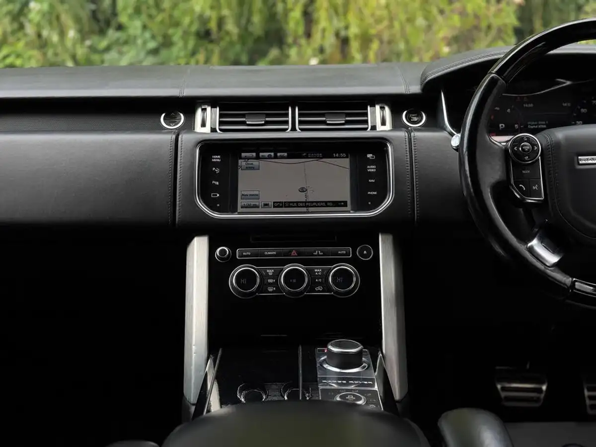 2013-land-rover-range-rover-44-sdv8-autobiography-big-25